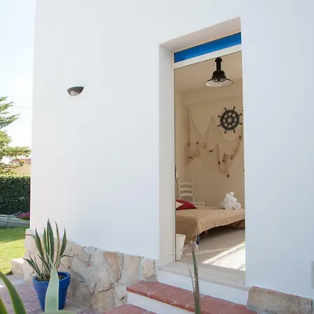 Konukevi Sottovento Marzamemi Rooms&relax 4*
